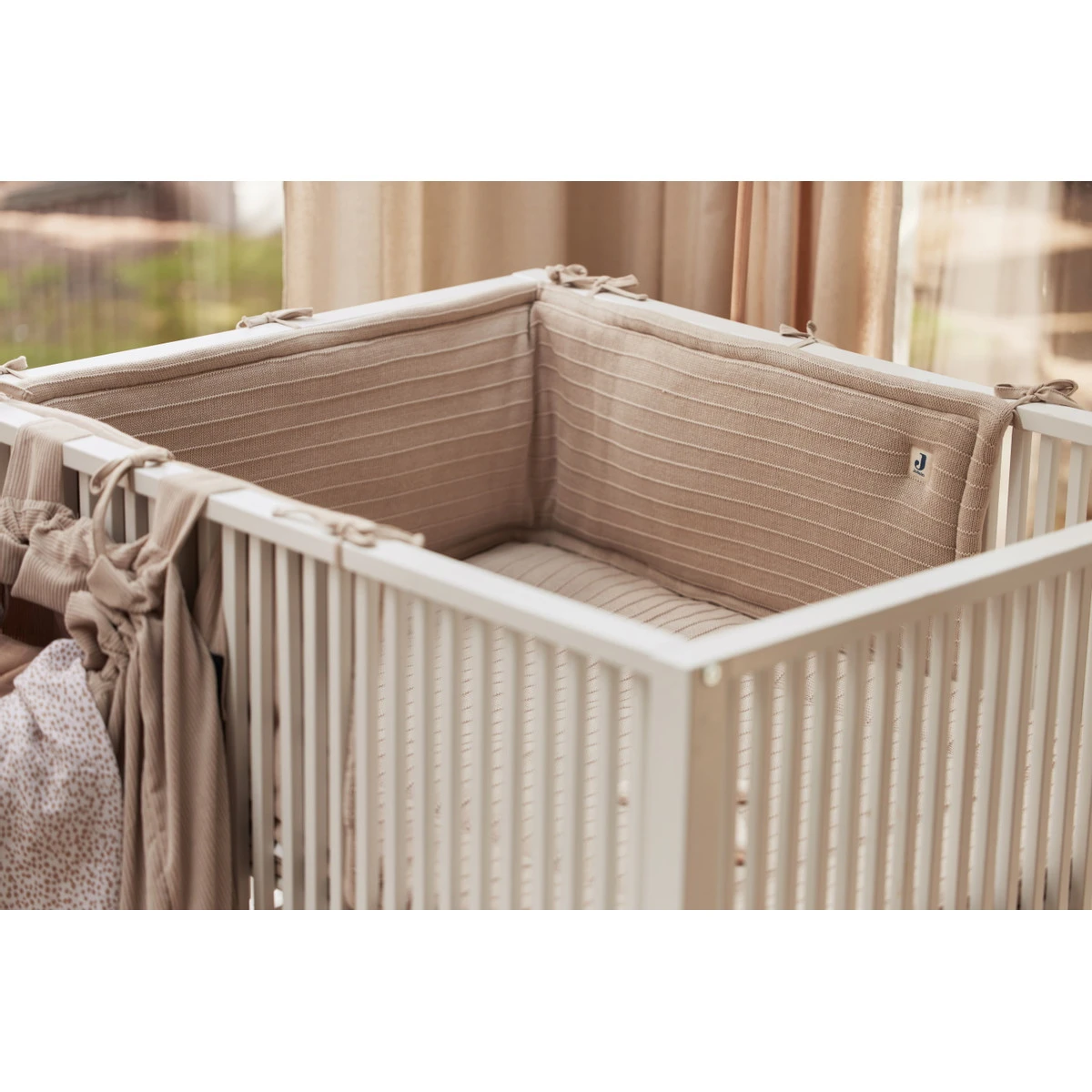 Jollein Pure Knit Nougat 30 X 180 Cm Bedbumper 004-895-67011 8 Jollein Pure Knit Nougat 30 X 180 Cm Bedbumper 004-895-67011 - Afbeelding 6