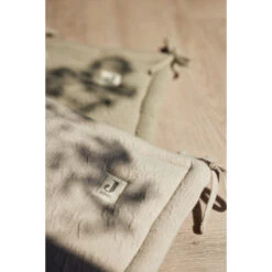 Jollein Soft Waves Olive Green 30 X 180 Cm Bedbumper 004-895-67052 -Jollein Verkoop jollein soft waves olive green 30 x 180 cm bedbumper 004 895 67052 1